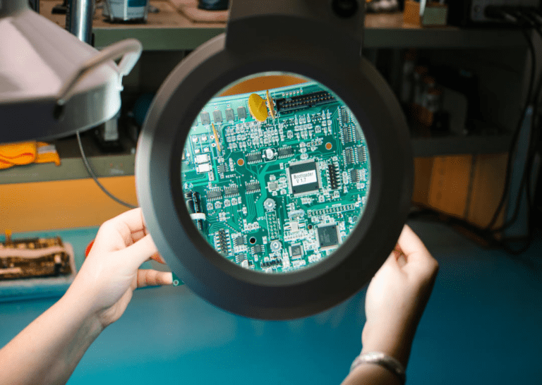 Inspection of a defence assembly at Key-Tech