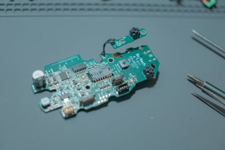 Hand soldering of through-hole components at Key-Tech