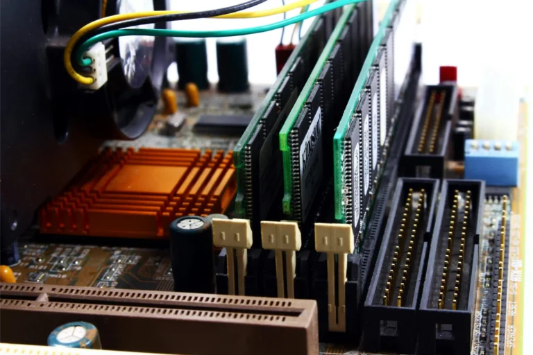 Potted and sealed subsea electronics assembly